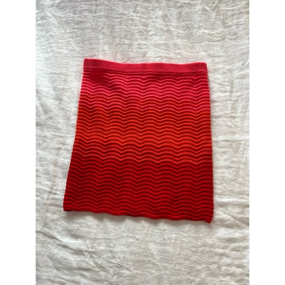 NWOT Camila Coelho Red and Orange Mini Skirt - Picture 2 of 4